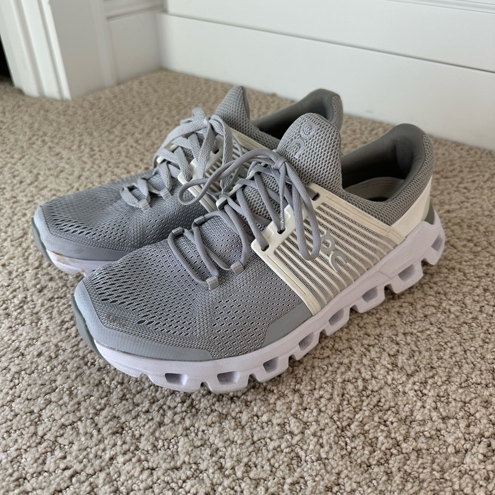 On cloud Running Shoes